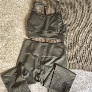 Fabletics Sports bra and leggings set